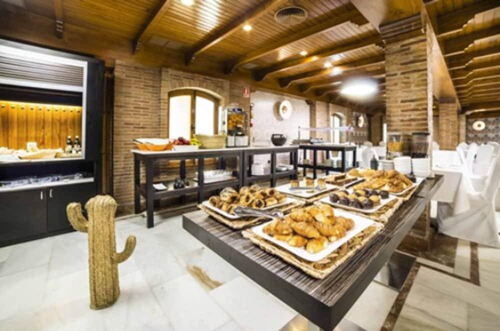 Torreluz Apartamentos Алмерия Екстериор снимка