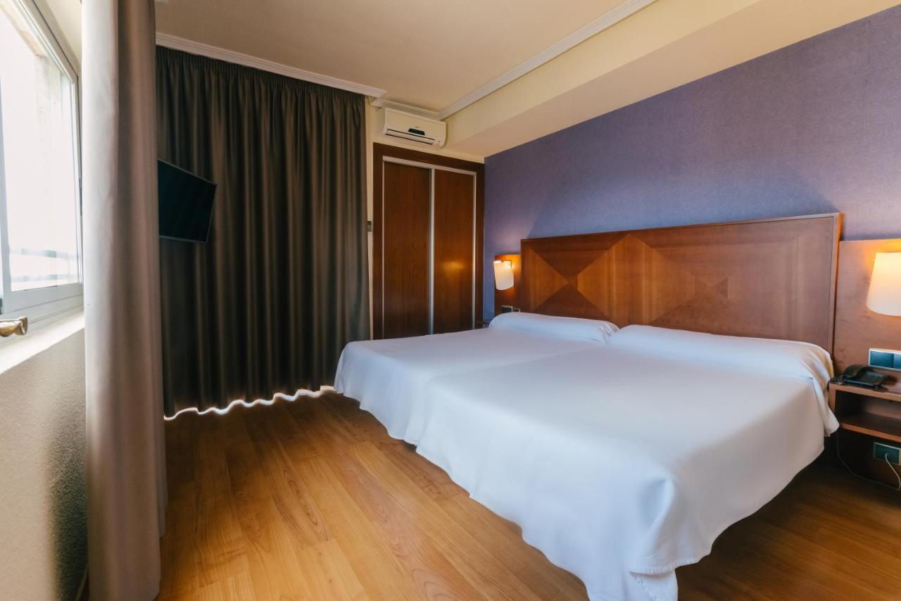 Torreluz Apartamentos Алмерия Екстериор снимка